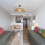 Ep2a2 - Beautiful 1bdr With Sea View - Swimming Pool - Ac - Parking * 芒通