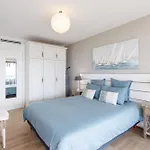 Ep2a2 - Beautiful 1bdr With Sea View - Swimming Pool - Ac - Parking شقة