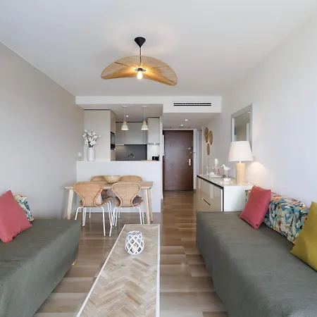Ep2a2 - Beautiful 1bdr With Sea View - Swimming Pool - Ac - Parking * מנטון