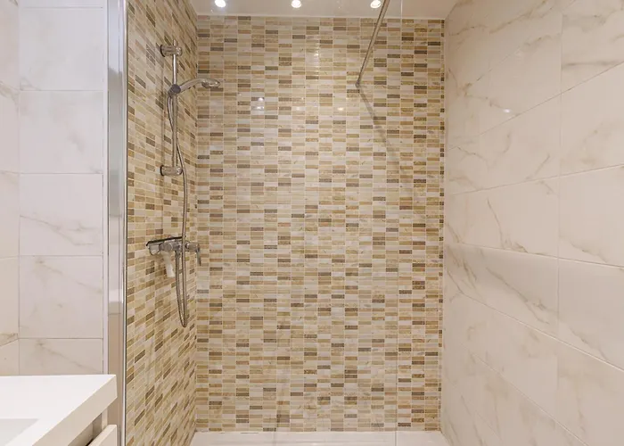 Ep2a2 - Beautiful 1bdr With Sea View - Swimming Pool - Ac - Parking *