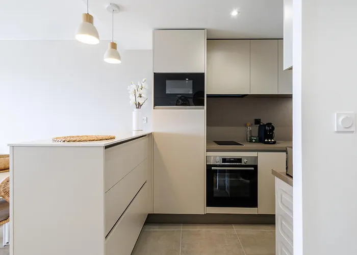 아파트 Ep2a2 - Beautiful 1bdr With Sea View - Swimming Pool - Ac - Parking